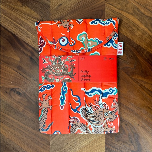 BAGGU Tablets & Accessories Baggu X The Met Puffy Laptop Case